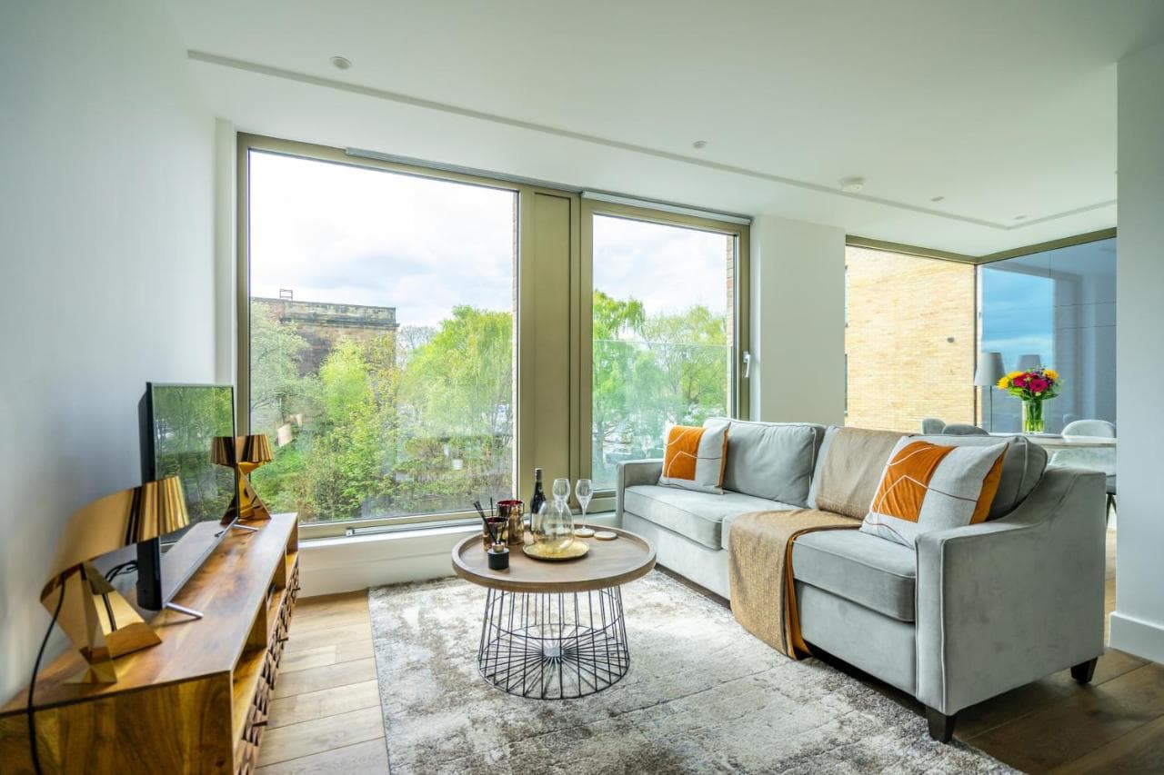 Accommodation at Waterfront @ Ryedale House in york