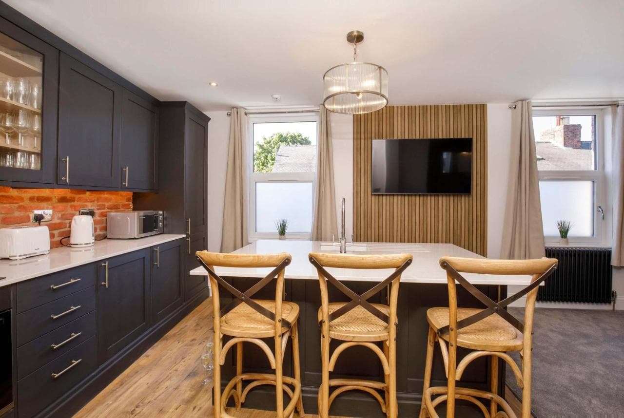 Walpole Getaway - Hot Tub, Games Room, Sleeps 8, Yorkshire, Yorkshire