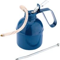 Blue Draper Force Feed Oil Can, 700ml, with curved spout, flexible hose, and ergonomic handle.