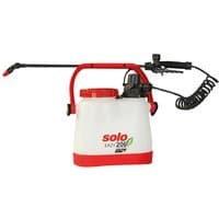 White Solo EAZY 206 battery sprayer with red handle, black nozzle, and coiled hose.