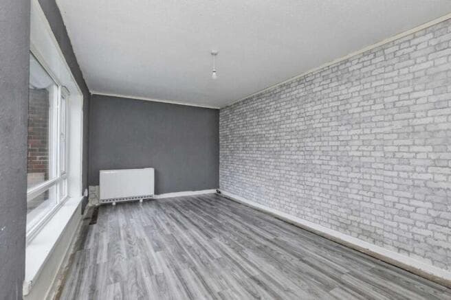 2 bed Ground Flat to rent in doncaster