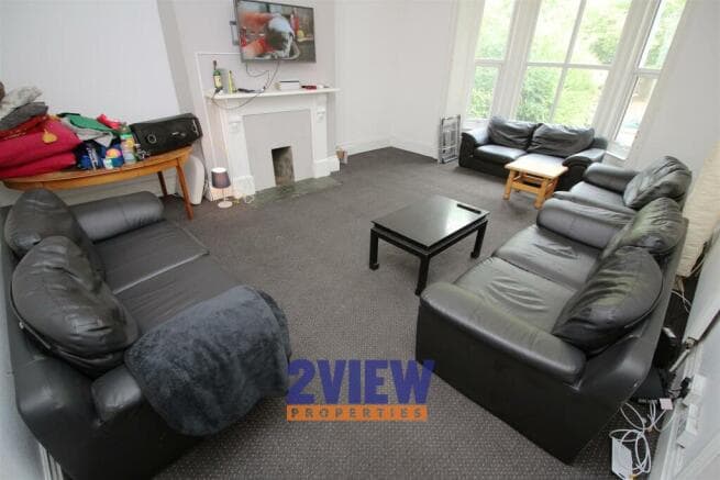 10 bed House to rent in leeds