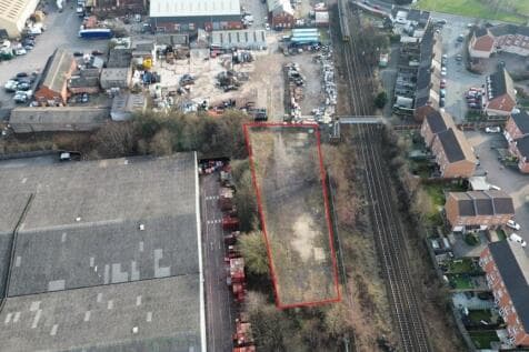 Storage to rent in castleford