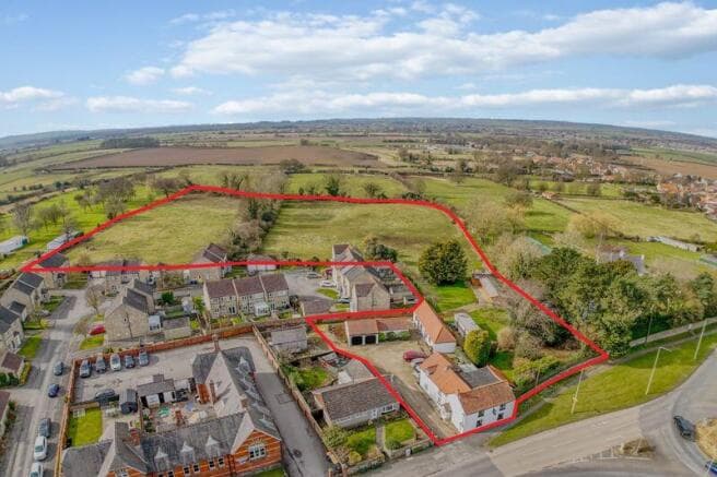 7 bed Detached for sale in scarborough