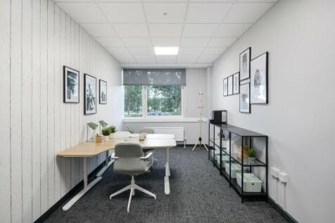 Serviced Office to rent in wakefield