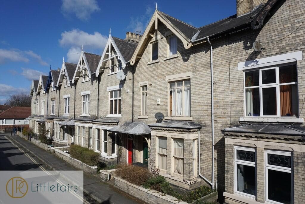 1 Bedroom House Share For Rent In Feversham Crescent, York, Yo31 in york