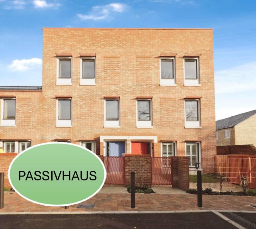 4 Bedroom Town House For Sale In Duncombe Square, Burton Stone Lane, York, Yo30 in york