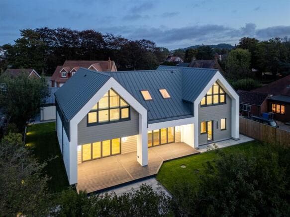 4 bed House for sale in scarborough