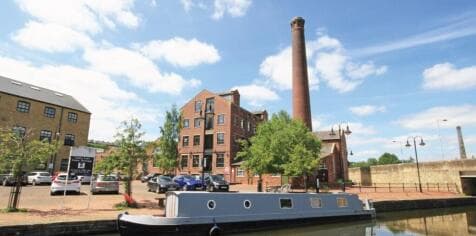 Office to rent in shipley