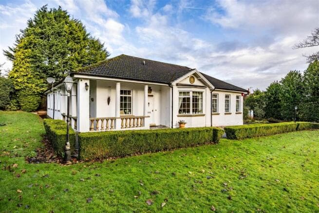 4 bed House for sale in huddersfield