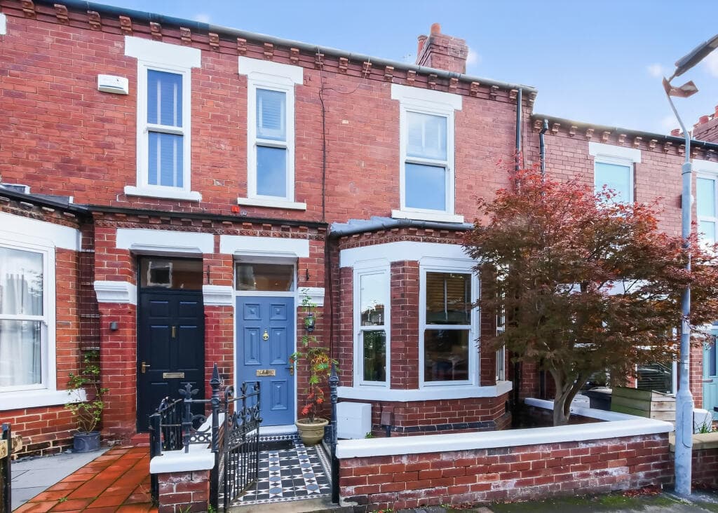 4 Bedroom Terraced House For Sale In Lindley Street, York, Yo24 in york