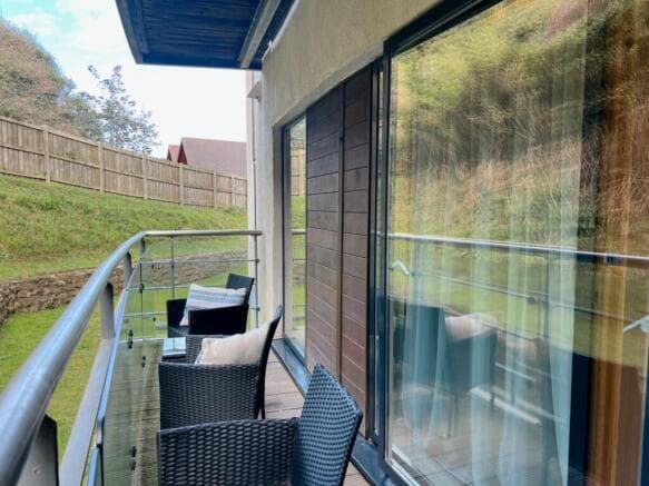 2 bed Apartment to rent in scarborough