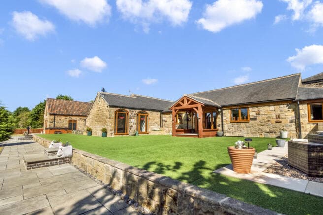 4 bed Barn Conversion for sale in rotherham