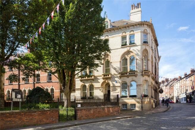 5 bed End of Terrace for sale in york