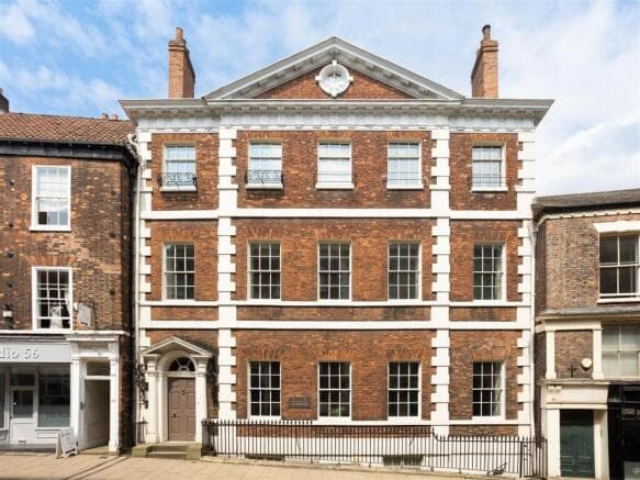 9 bed House for sale in york