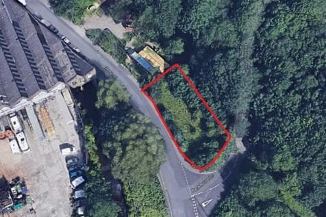 Land to rent in huddersfield