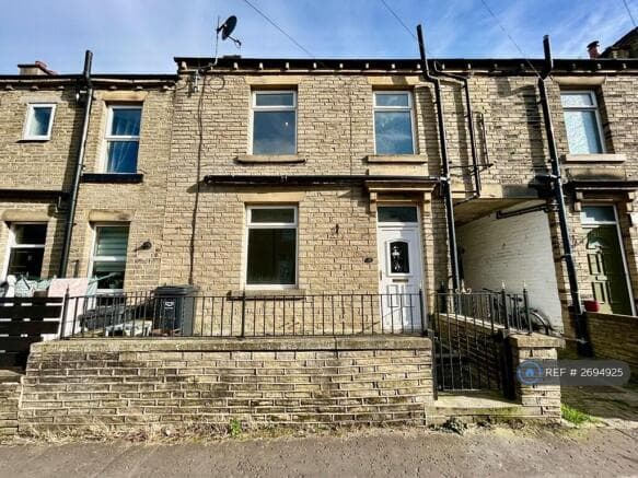 2 bed Terraced to rent in brighouse