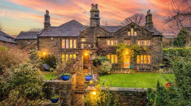 4 bed Semi-Detached for sale in keighley