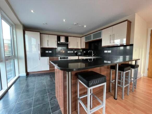 6 bed Apartment to rent in sheffield