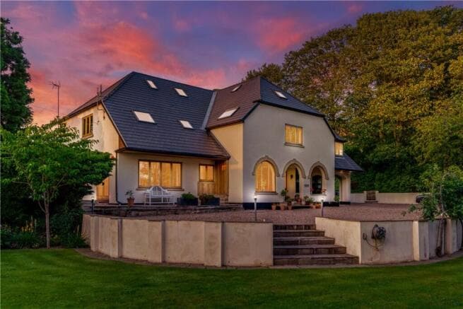 6 bed Detached for sale in pontefract