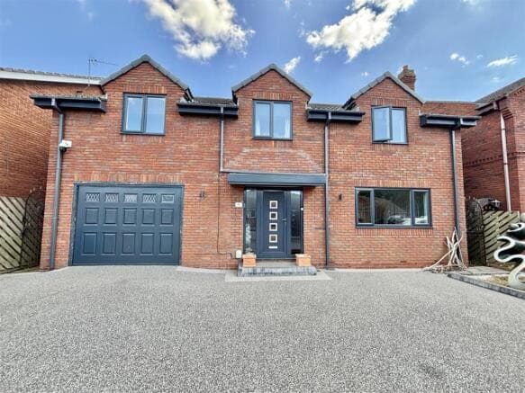 5 bed Detached to rent in hull