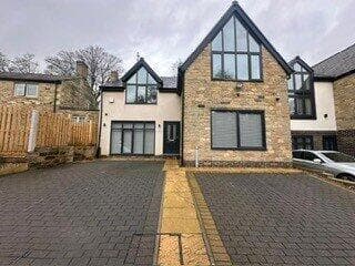4 bed Detached to rent in bradford