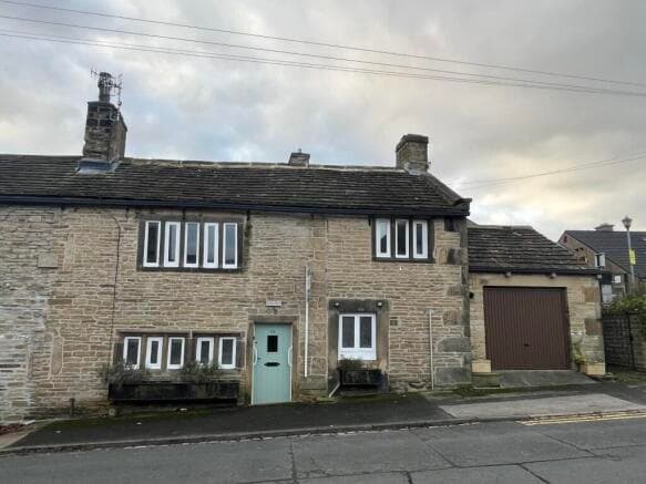5 bed Semi-Detached to rent in keighley
