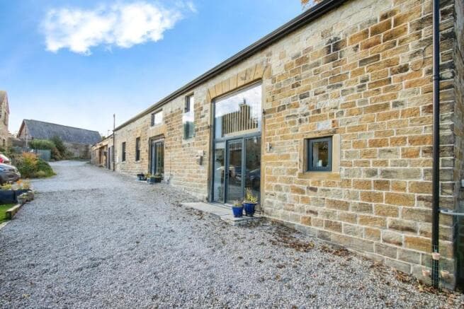 4 bed Detached for sale in batley