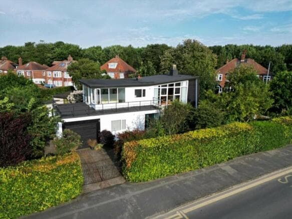 3 bed Detached for sale in bridlington