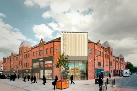 Retail Property (Shopping Centre) to rent in scarborough