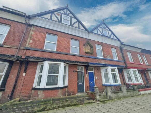 4 bed Terraced to rent in scarborough