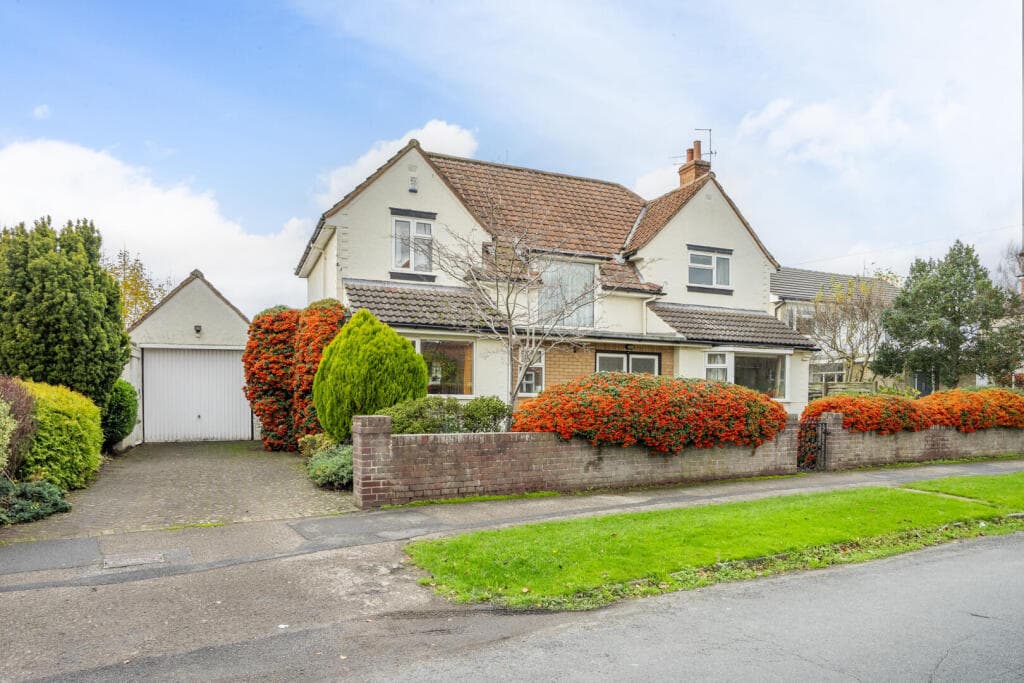 4 Bedroom Detached House For Sale In Hobgate, York, Yo24 in york