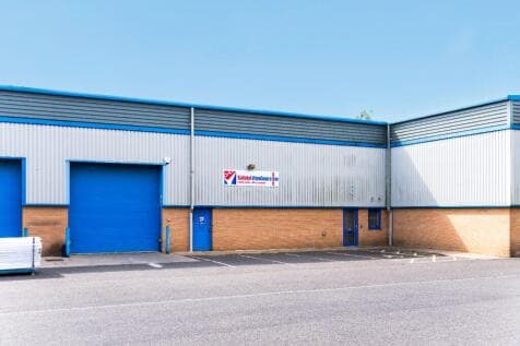 Light Industrial to rent in pudsey