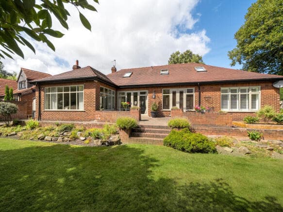 4 bed Detached for sale in wakefield