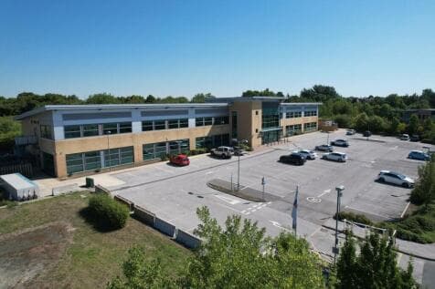 Office to rent in wakefield