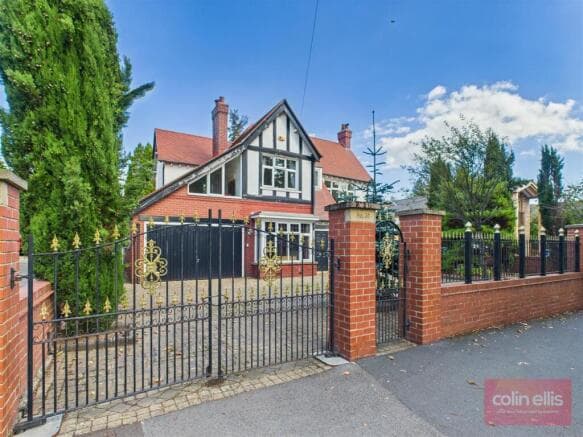 4 bed Detached for sale in scarborough