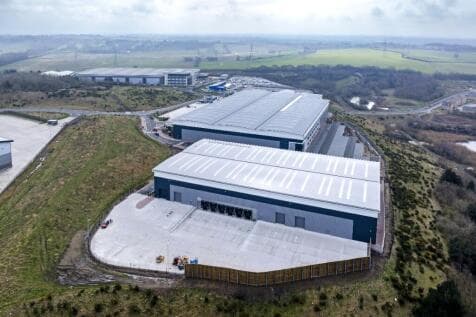 Light Industrial to rent in castleford