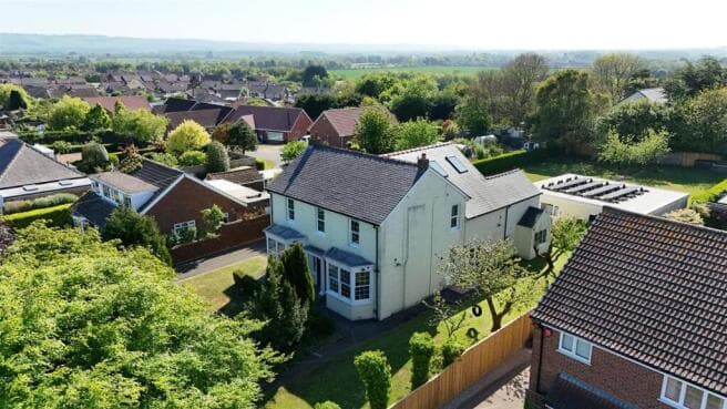 5 bed House for sale in scarborough