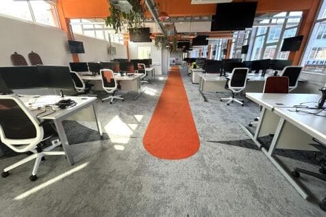 Office to rent in wakefield