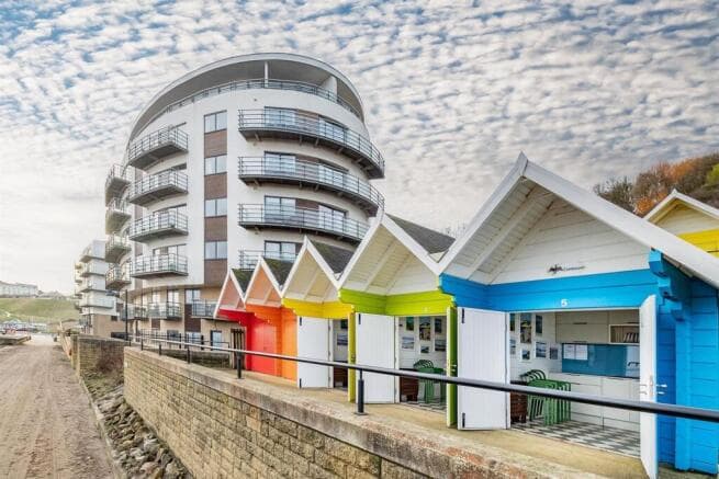 2 bed Apartment to rent in scarborough