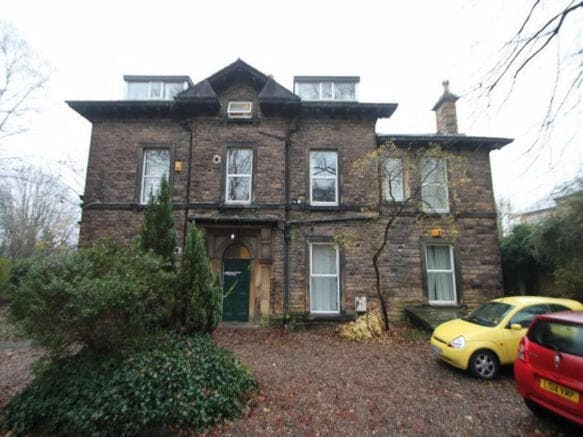 12 bed House to rent in leeds