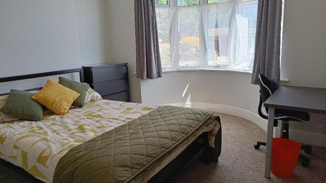 8 bed Semi-Detached to rent in york