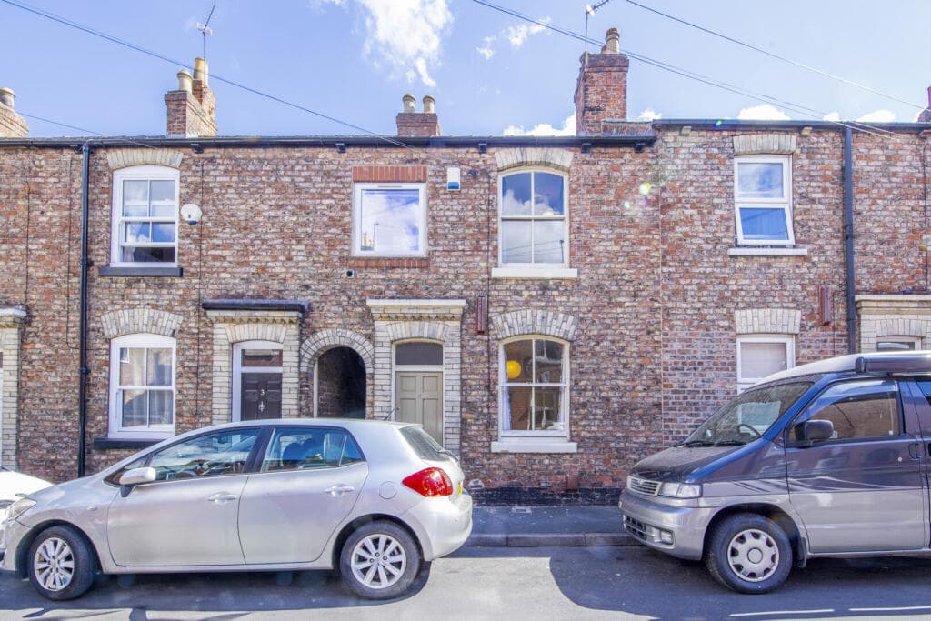 3 Bedroom Terraced House For Sale In Farrar Street, York, Yo10 in york