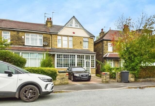 5 bed House for sale in shipley
