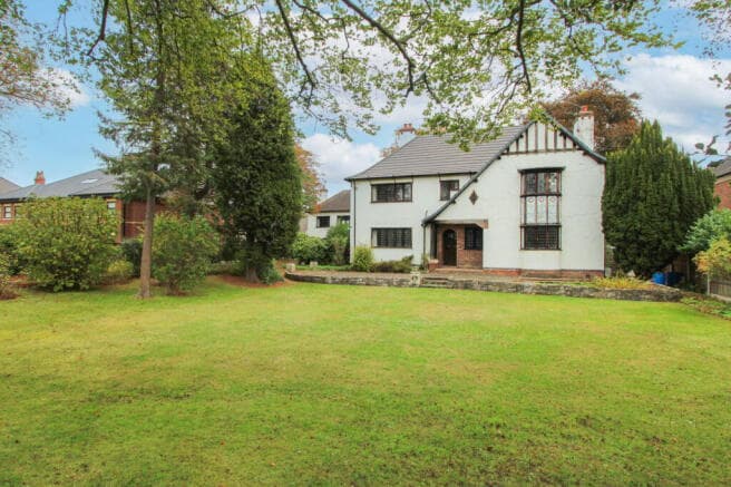 5 bed Detached for sale in doncaster