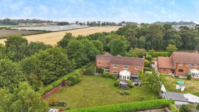 5 bed Detached for sale in bridlington