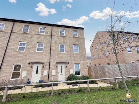 2 bed Town House to rent in castleford