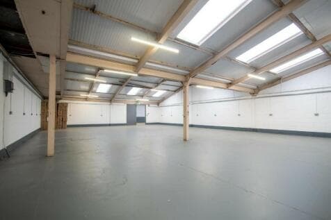Light Industrial to rent in bradford